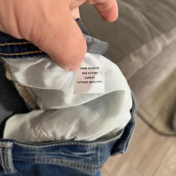 Torrid Luxe Slim Boot Jeans 16T Stretch Medium Wash 32” Inseam Flare Denim - Picture 6 of 8